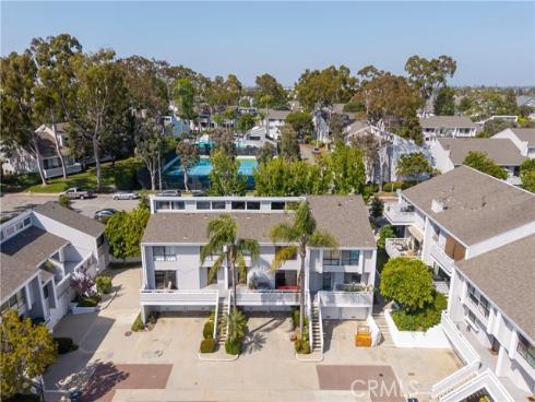 16 Barlovento 2 Court, Newport Beach, CA