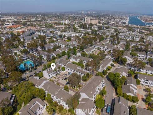 16 Barlovento 2 Court, Newport Beach, CA