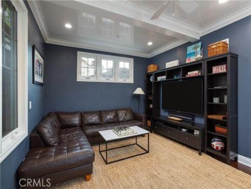 400 Catalina Drive, Newport Beach, CA