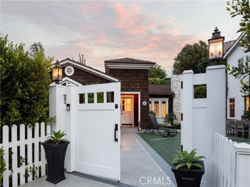 400 Catalina Drive, Newport Beach, CA