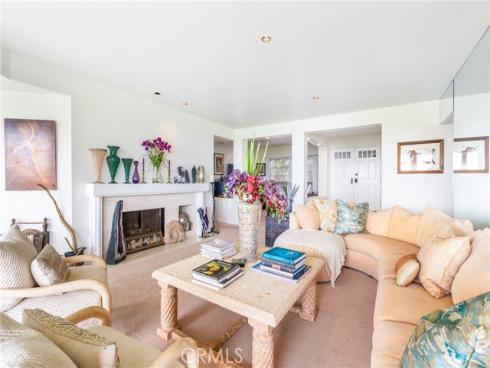 35 Northampton 118 Court, Newport Beach, CA