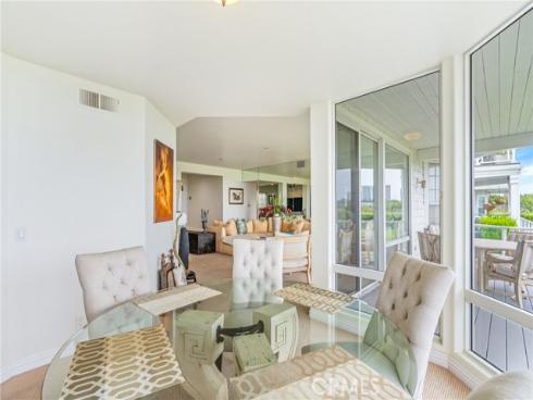 35 Northampton 118 Court, Newport Beach, CA