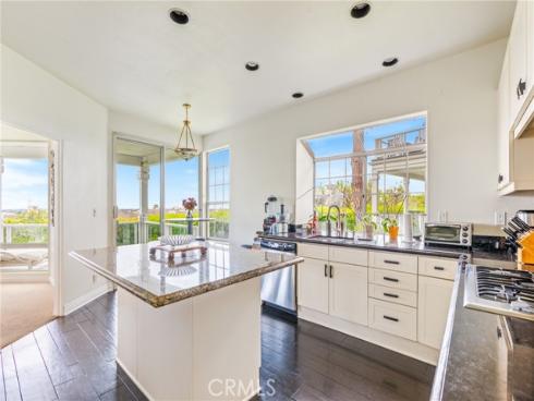 35 Northampton 118 Court, Newport Beach, CA