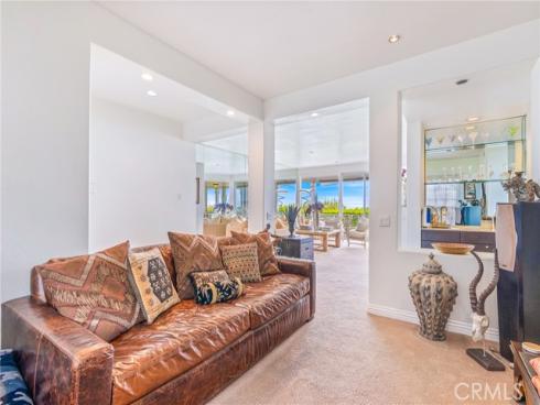 35 Northampton 118 Court, Newport Beach, CA