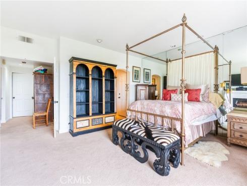 35 Northampton 118 Court, Newport Beach, CA