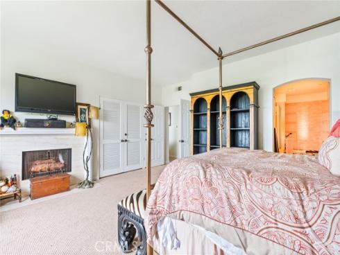 35 Northampton 118 Court, Newport Beach, CA