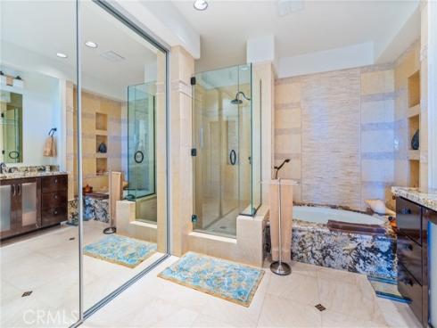 35 Northampton 118 Court, Newport Beach, CA