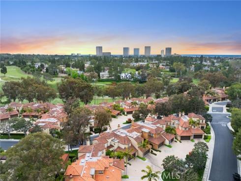 1009 Muirfield Drive, Newport Beach, CA