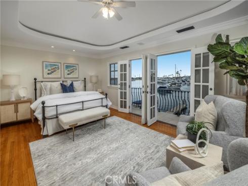 339  Via Lido Soud  , Newport Beach, CA