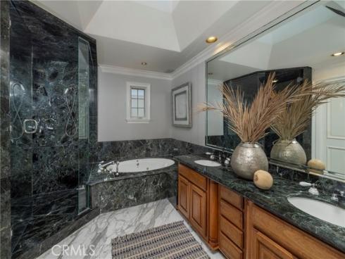 339  Via Lido Soud  , Newport Beach, CA