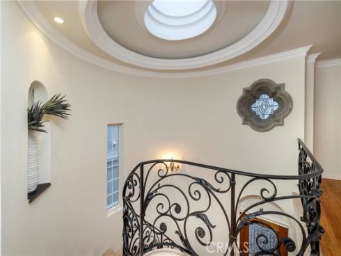 339  Via Lido Soud  , Newport Beach, CA