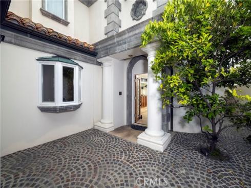 339  Via Lido Soud  , Newport Beach, CA