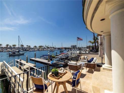 339  Via Lido Soud  , Newport Beach, CA