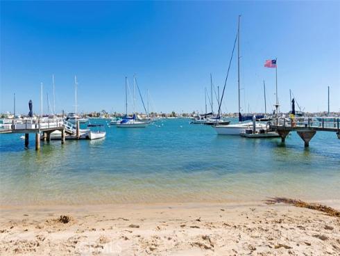 202 Onyx Avenue, Newport Beach, CA