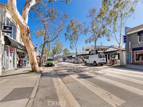 202 Onyx Avenue, Newport Beach, CA