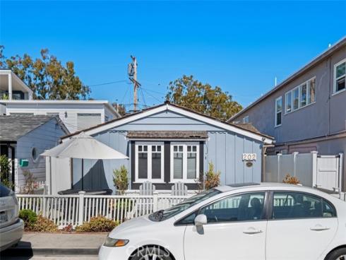 202 Onyx Avenue, Newport Beach, CA