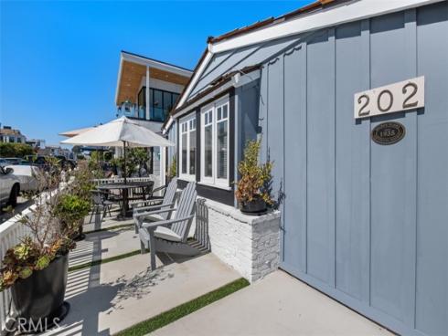 202 Onyx Avenue, Newport Beach, CA