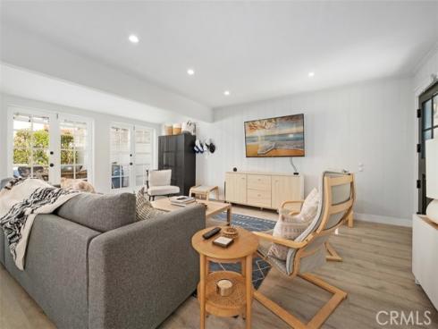 202 Onyx Avenue, Newport Beach, CA