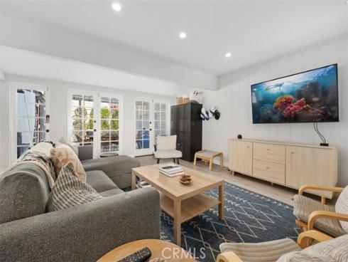 202 Onyx Avenue, Newport Beach, CA