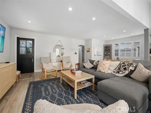 202 Onyx Avenue, Newport Beach, CA