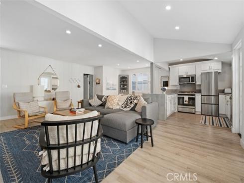 202 Onyx Avenue, Newport Beach, CA