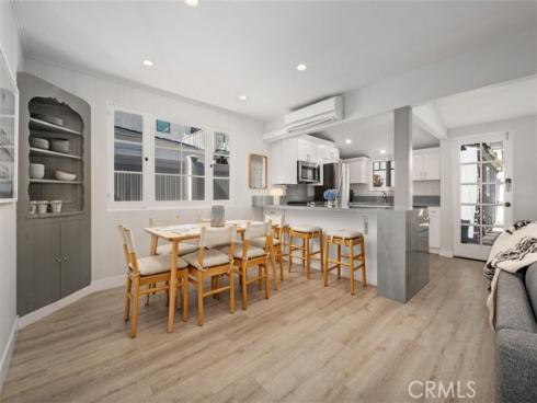 202 Onyx Avenue, Newport Beach, CA