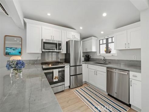 202 Onyx Avenue, Newport Beach, CA