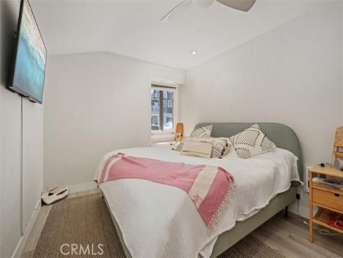 202 Onyx Avenue, Newport Beach, CA