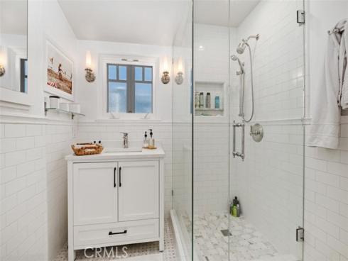 202 Onyx Avenue, Newport Beach, CA