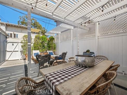 202 Onyx Avenue, Newport Beach, CA