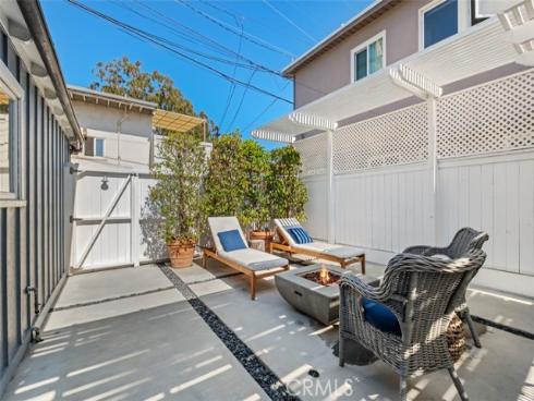 202 Onyx Avenue, Newport Beach, CA