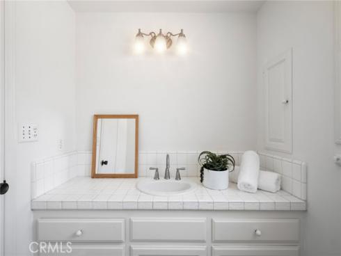 121 Onyx Avenue, Newport Beach, CA