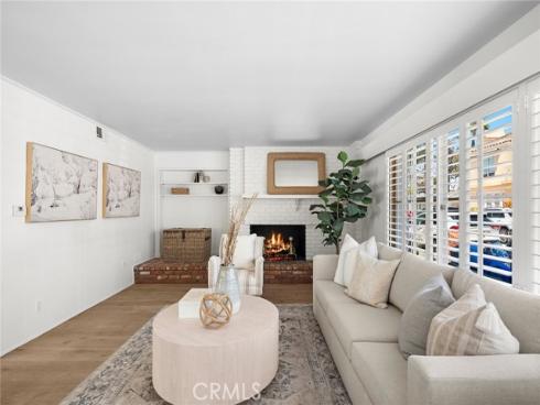 121 Onyx Avenue, Newport Beach, CA