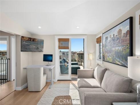 318 Coronado Street, Newport Beach, CA