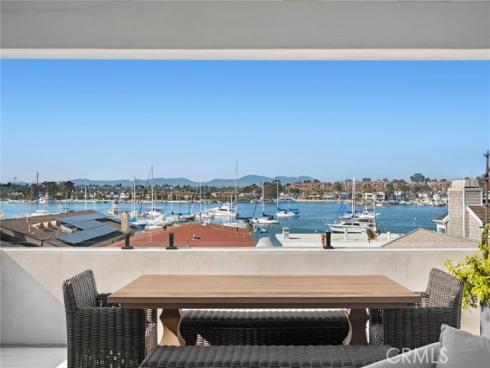 318 Coronado Street, Newport Beach, CA