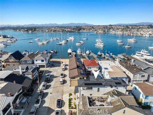 318 Coronado Street, Newport Beach, CA