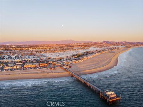 270 Cagney 215 Lane, Newport Beach, CA