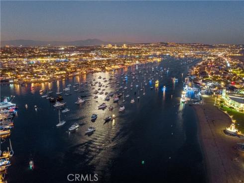 270  Cagney  215  Lane, Newport Beach, CA