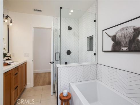 2315 Heather Lane , Newport Beach, CA