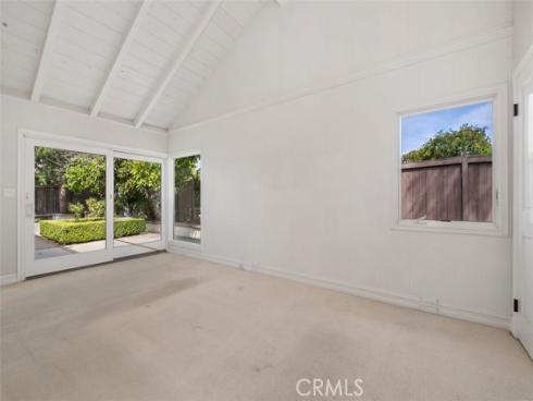 1112 Pembroke Lane, Newport Beach, CA