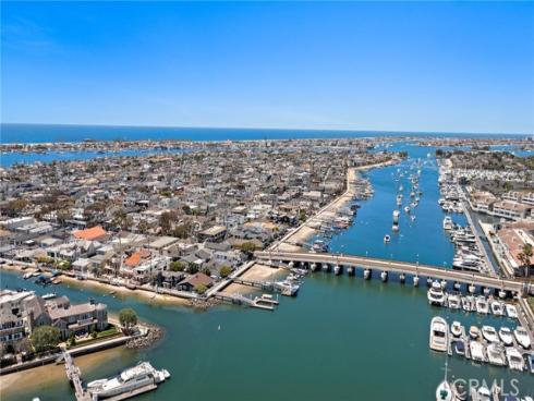 994 Bayside Cove , Newport Beach, CA