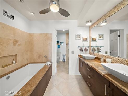 994 Bayside Cove , Newport Beach, CA