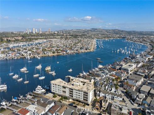 994 Bayside Cove , Newport Beach, CA