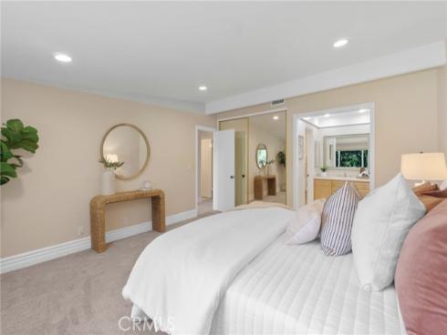 2607 Vista Ornada , Newport Beach, CA