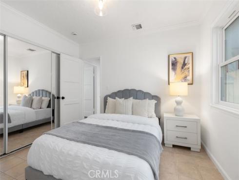 1710 Plaza Del Norte , Newport Beach, CA