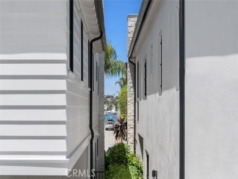 1710 Plaza Del Norte , Newport Beach, CA