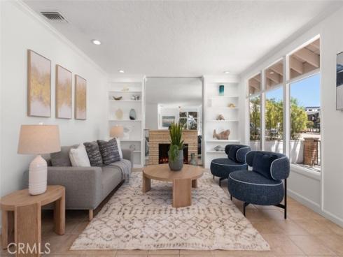 1710 Plaza Del Norte , Newport Beach, CA