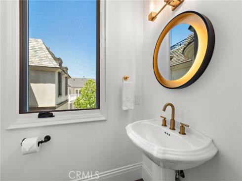 530 Kings Road, Newport Beach, CA