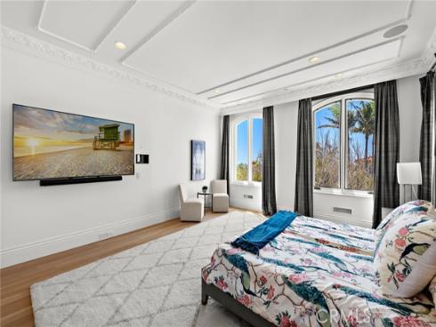 530 Kings Road, Newport Beach, CA