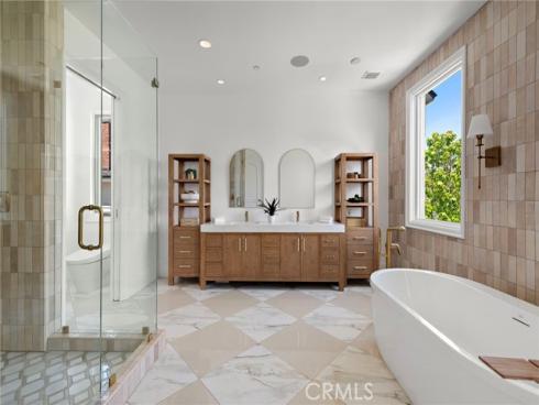 530 Kings Road, Newport Beach, CA